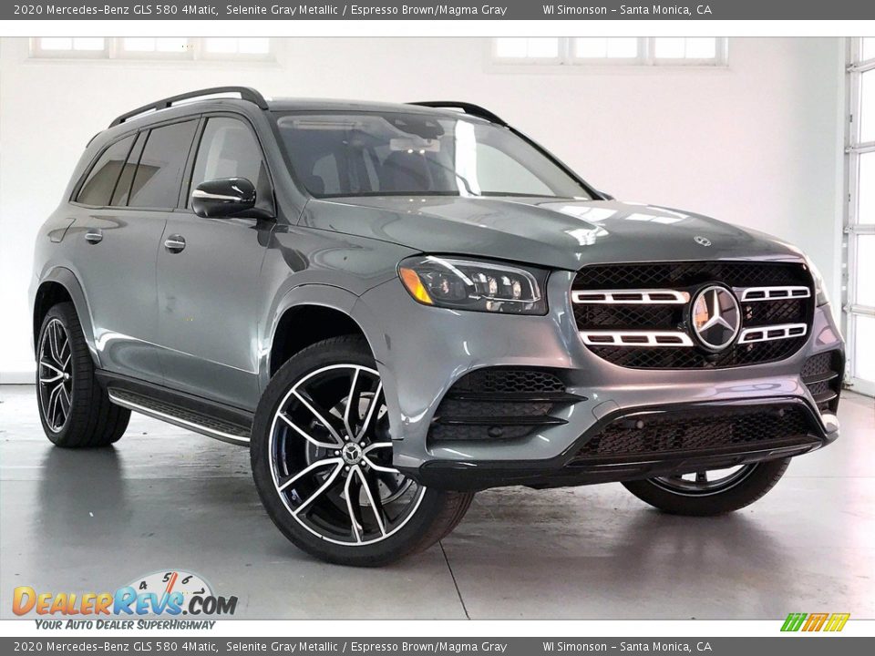 Front 3/4 View of 2020 Mercedes-Benz GLS 580 4Matic Photo #12
