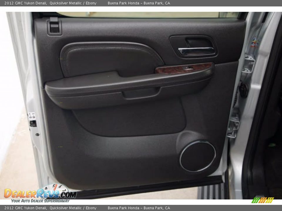 Door Panel of 2012 GMC Yukon Denali Photo #33