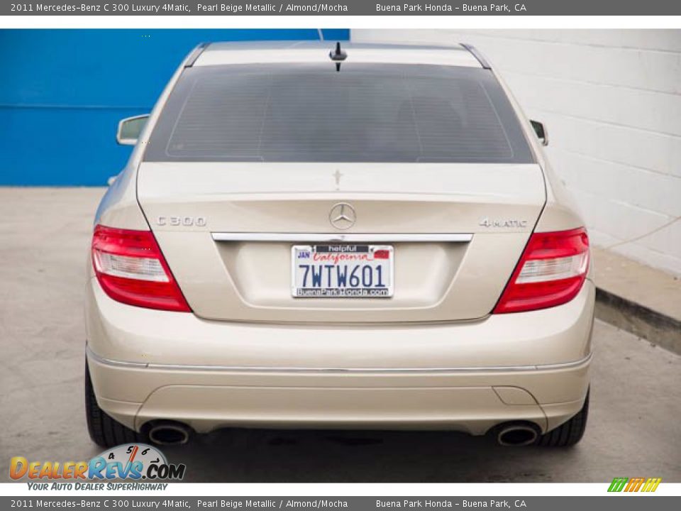 2011 Mercedes-Benz C 300 Luxury 4Matic Pearl Beige Metallic / Almond/Mocha Photo #9