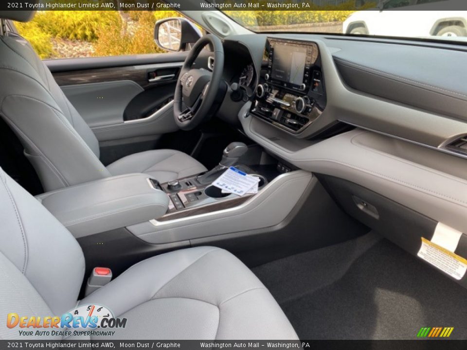 Front Seat of 2021 Toyota Highlander Limited AWD Photo #11