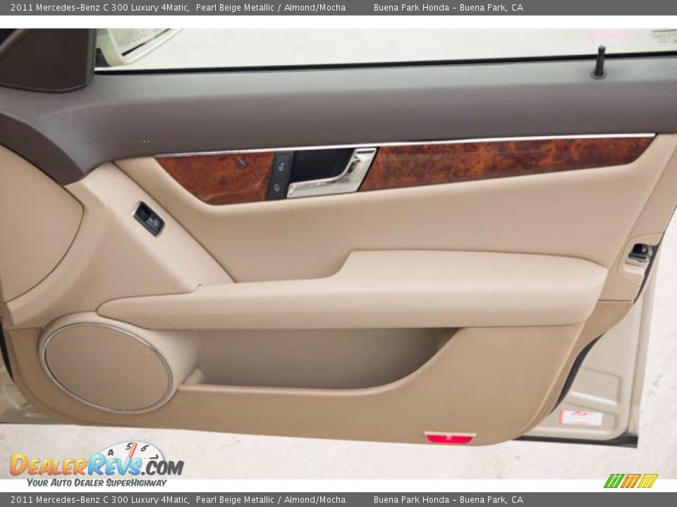 2011 Mercedes-Benz C 300 Luxury 4Matic Pearl Beige Metallic / Almond/Mocha Photo #30