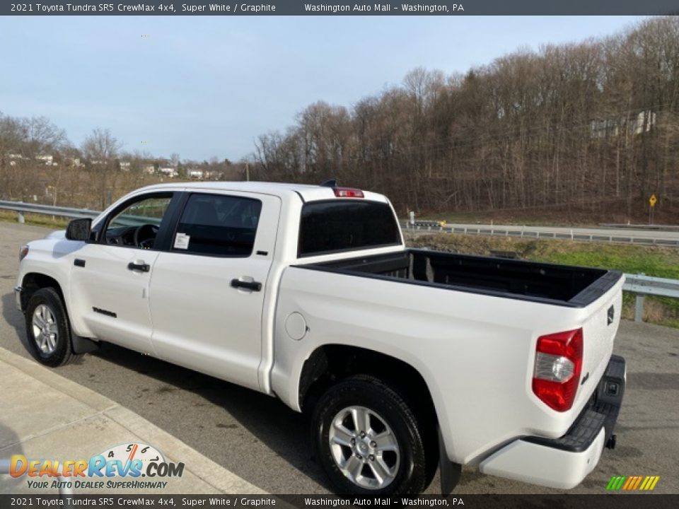 2021 Toyota Tundra SR5 CrewMax 4x4 Super White / Graphite Photo #2