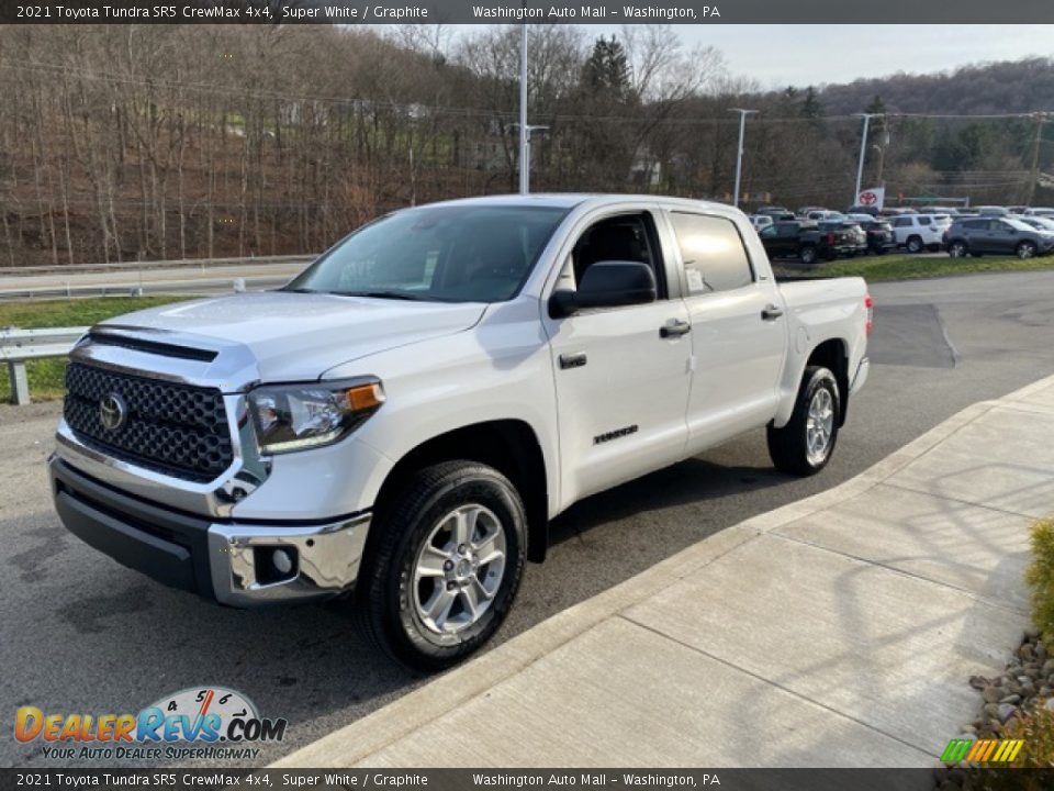 Front 3/4 View of 2021 Toyota Tundra SR5 CrewMax 4x4 Photo #12