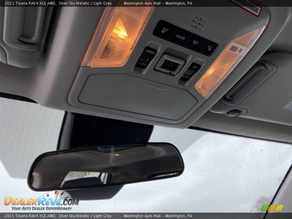 2021 Toyota RAV4 XLE AWD Silver Sky Metallic / Light Gray Photo #16