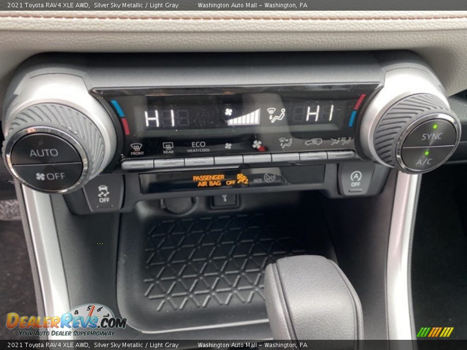 2021 Toyota RAV4 XLE AWD Silver Sky Metallic / Light Gray Photo #17