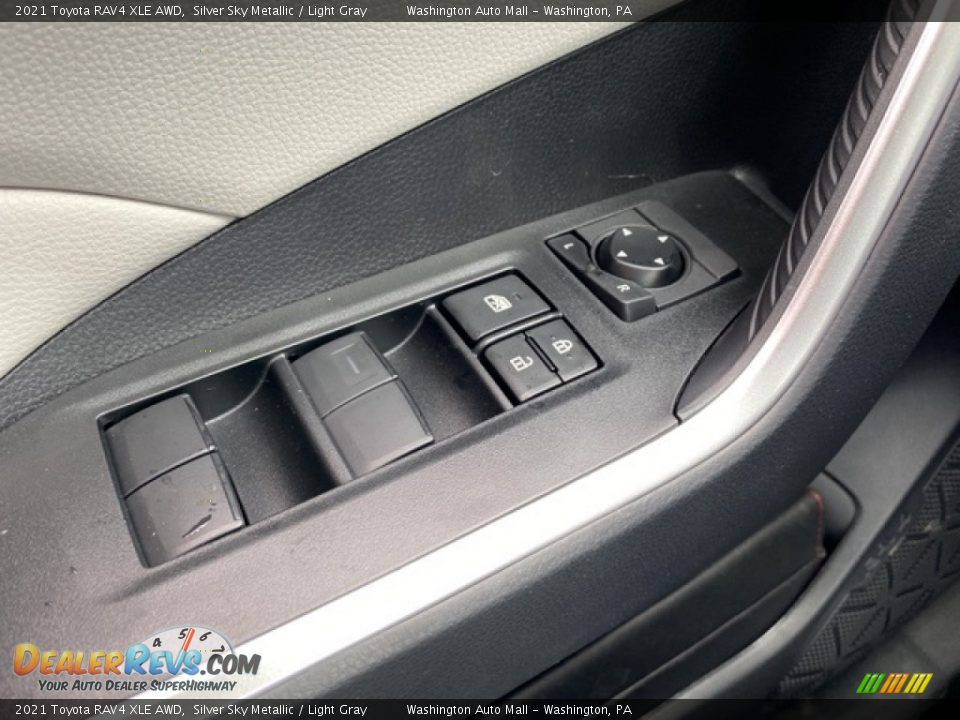 2021 Toyota RAV4 XLE AWD Silver Sky Metallic / Light Gray Photo #21