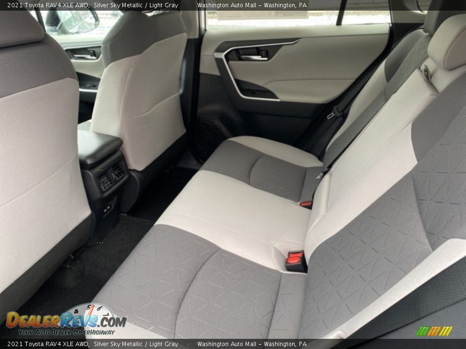 2021 Toyota RAV4 XLE AWD Silver Sky Metallic / Light Gray Photo #24