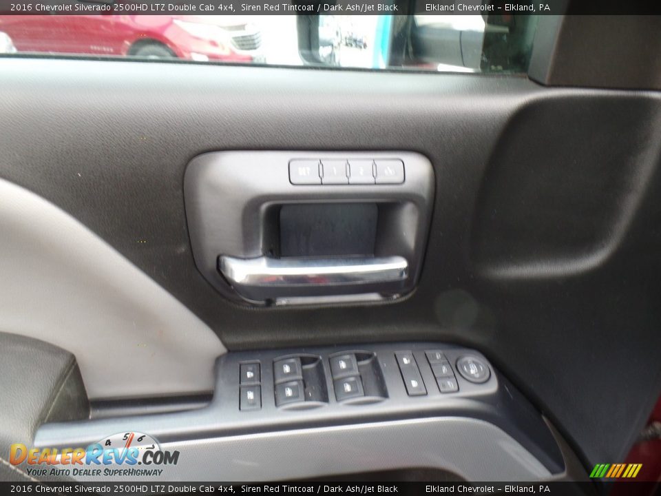 Door Panel of 2016 Chevrolet Silverado 2500HD LTZ Double Cab 4x4 Photo #21