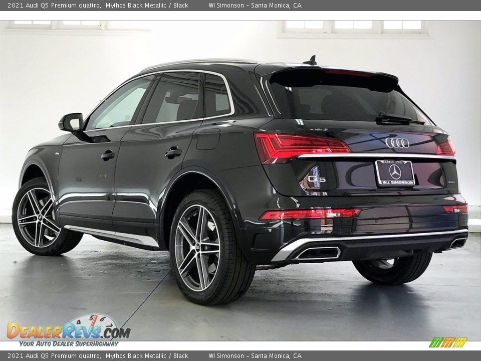 Mythos Black Metallic 2021 Audi Q5 Premium quattro Photo #10