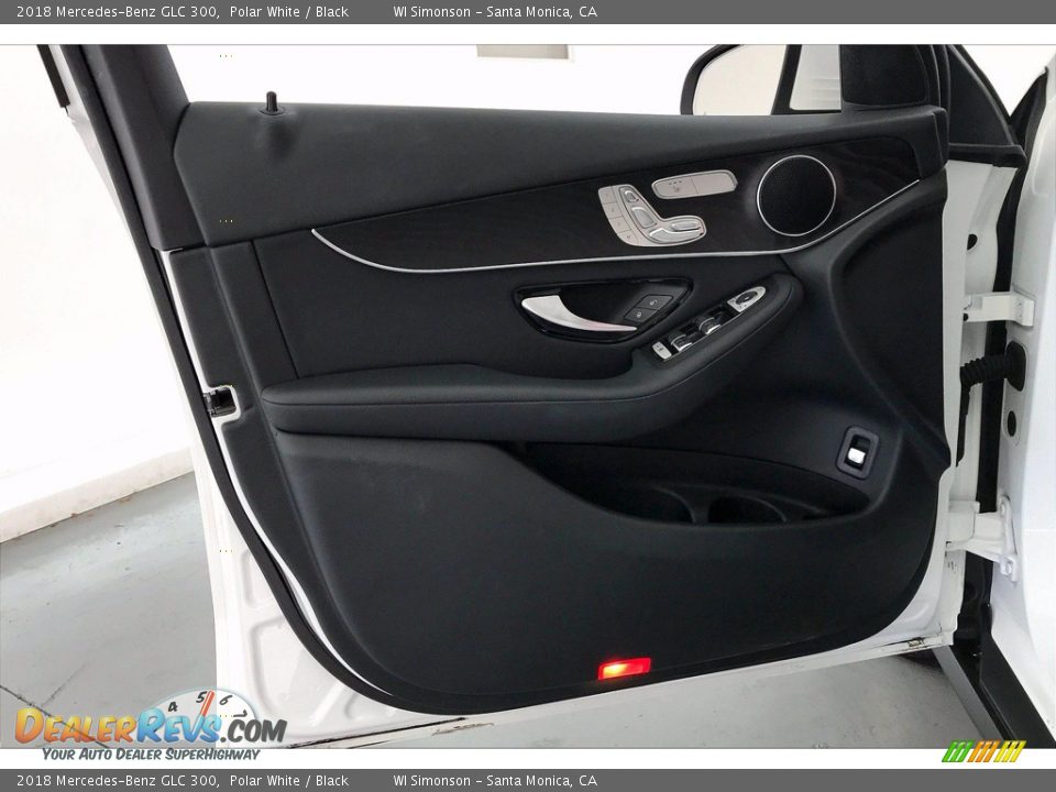 2018 Mercedes-Benz GLC 300 Polar White / Black Photo #26