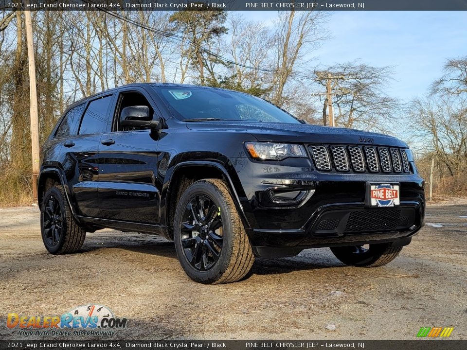 2021 Jeep Grand Cherokee Laredo 4x4 Diamond Black Crystal Pearl / Black Photo #1