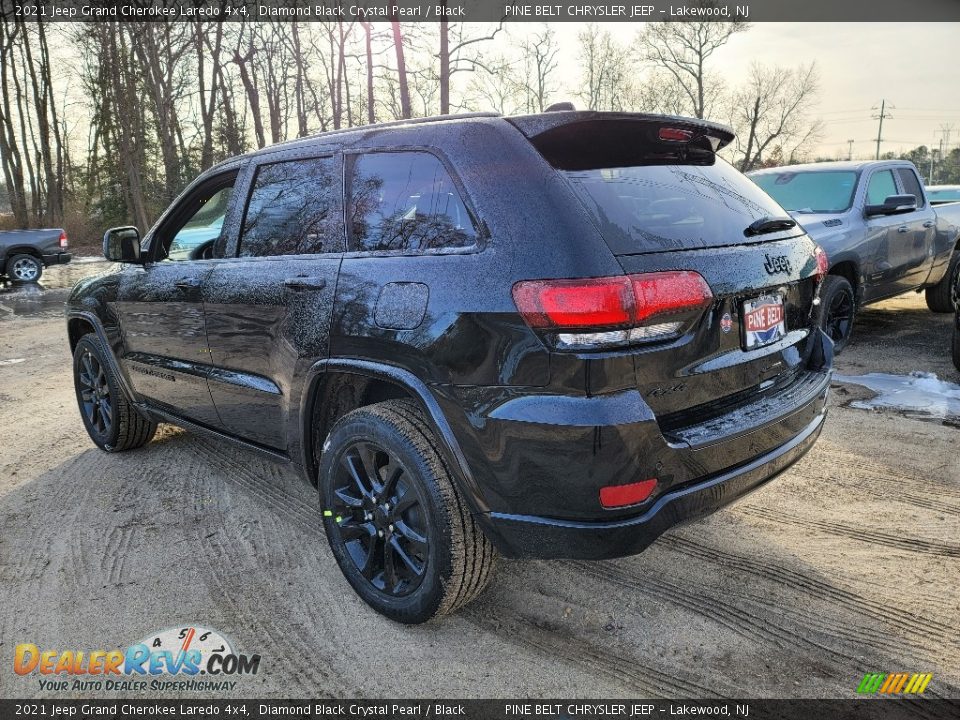 2021 Jeep Grand Cherokee Laredo 4x4 Diamond Black Crystal Pearl / Black Photo #6