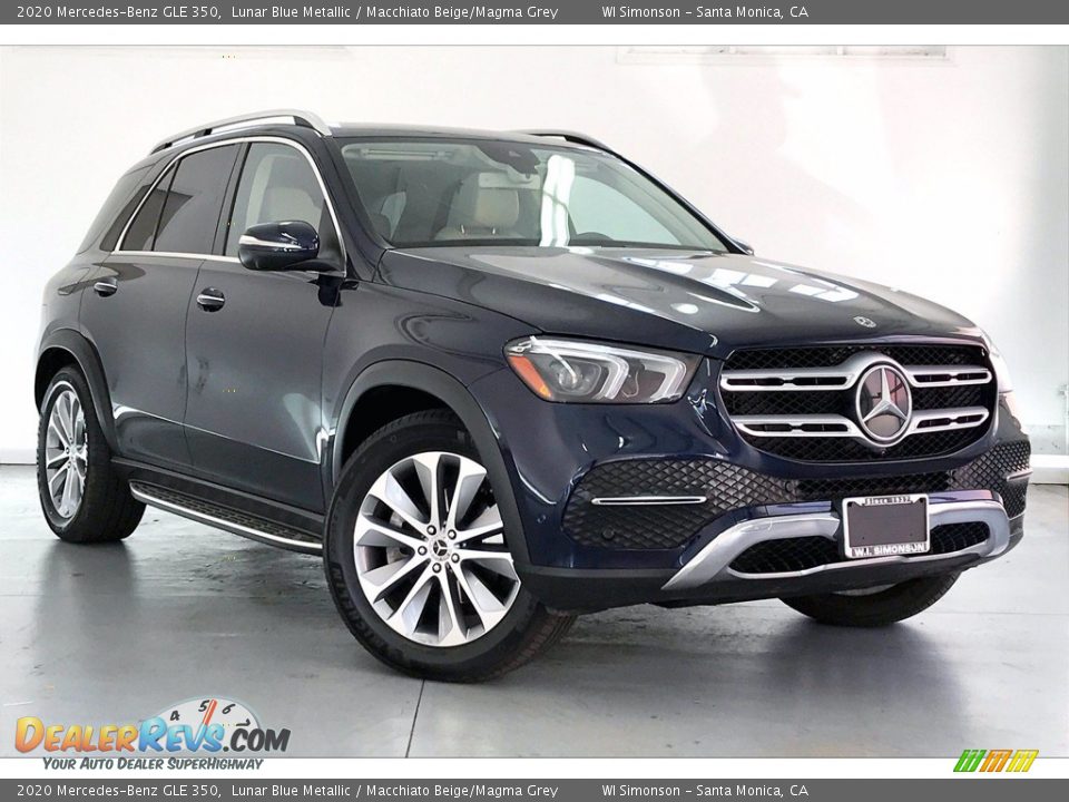 Front 3/4 View of 2020 Mercedes-Benz GLE 350 Photo #34
