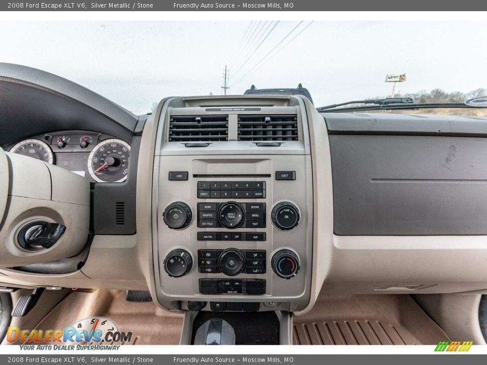 2008 Ford Escape XLT V6 Silver Metallic / Stone Photo #31