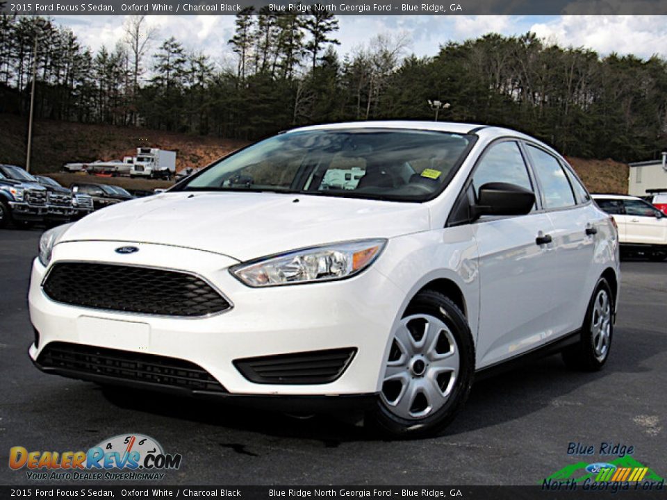 2015 Ford Focus S Sedan Oxford White / Charcoal Black Photo #1