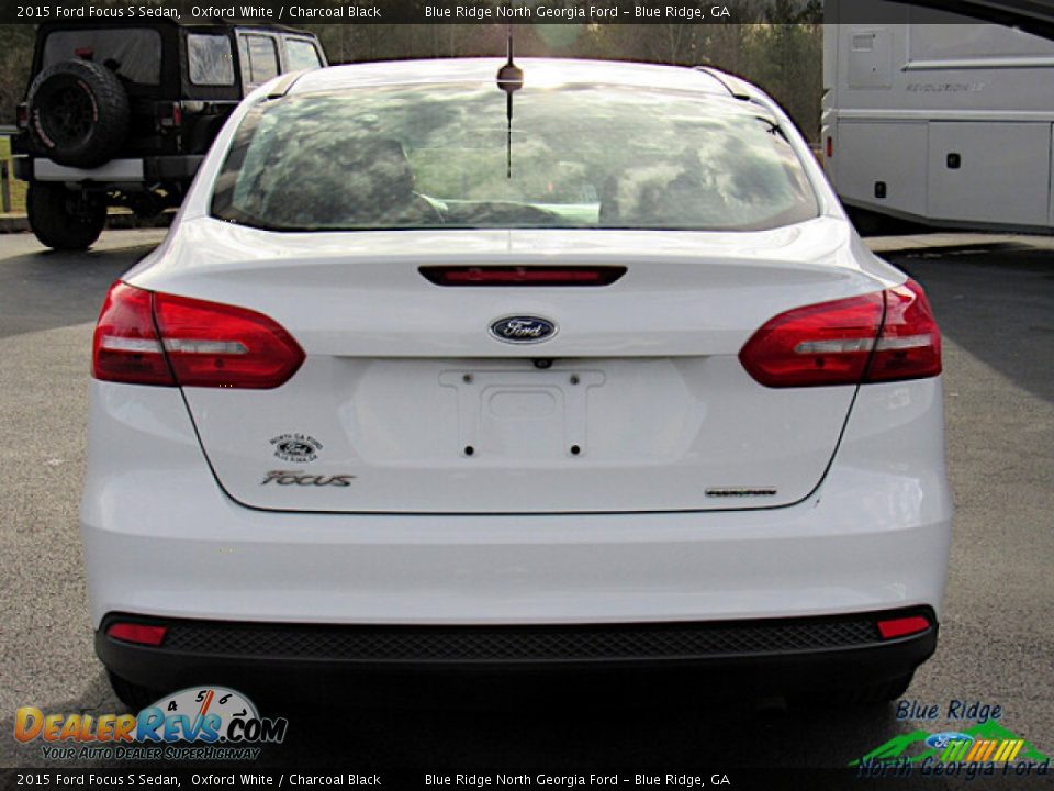 2015 Ford Focus S Sedan Oxford White / Charcoal Black Photo #4