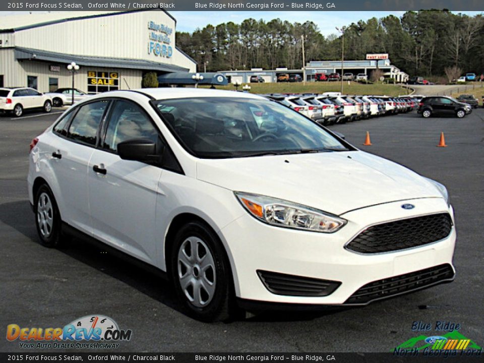 2015 Ford Focus S Sedan Oxford White / Charcoal Black Photo #7