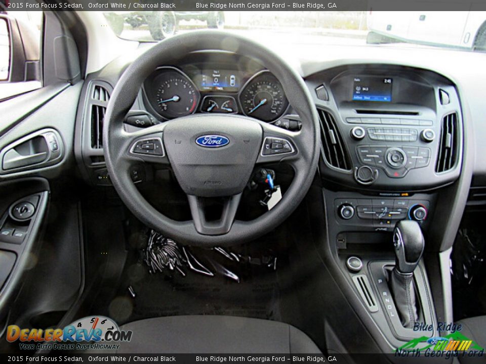 2015 Ford Focus S Sedan Oxford White / Charcoal Black Photo #14