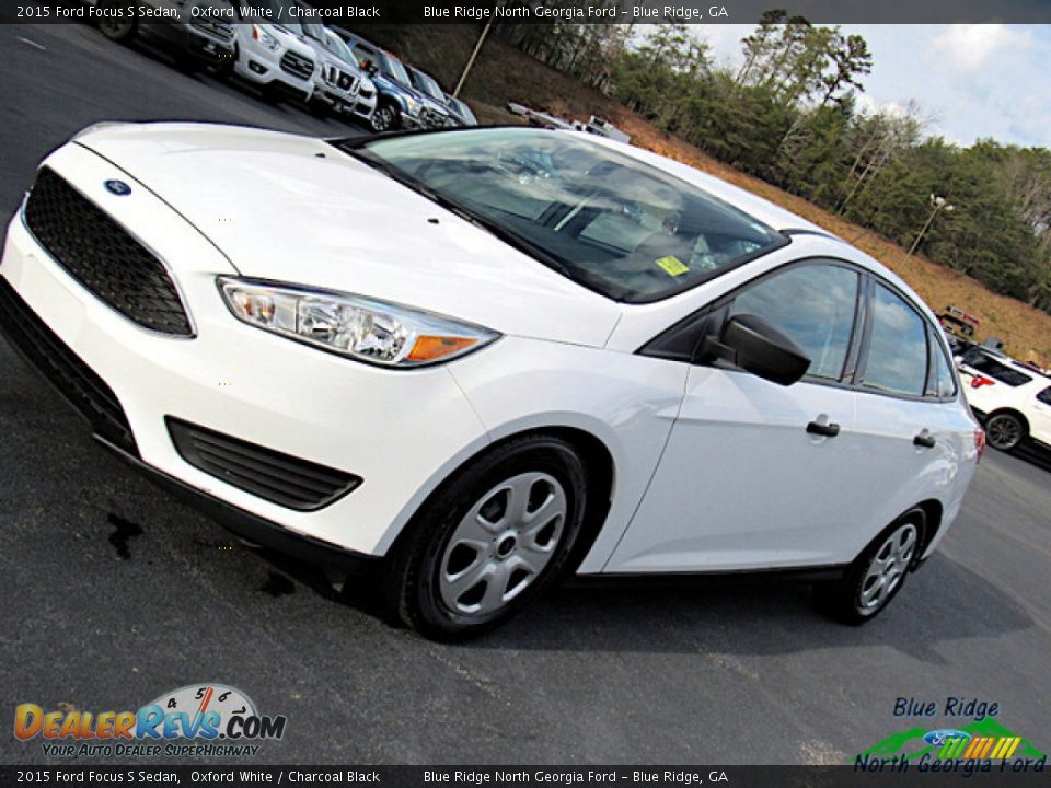 2015 Ford Focus S Sedan Oxford White / Charcoal Black Photo #23