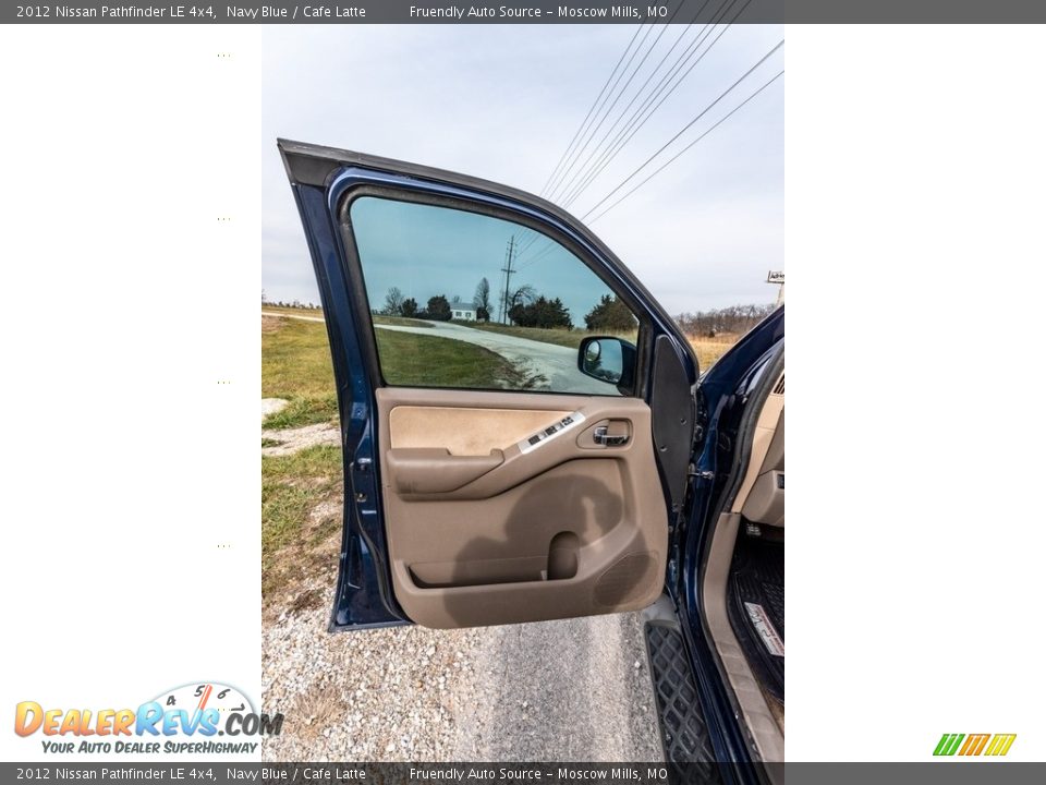 2012 Nissan Pathfinder LE 4x4 Navy Blue / Cafe Latte Photo #21