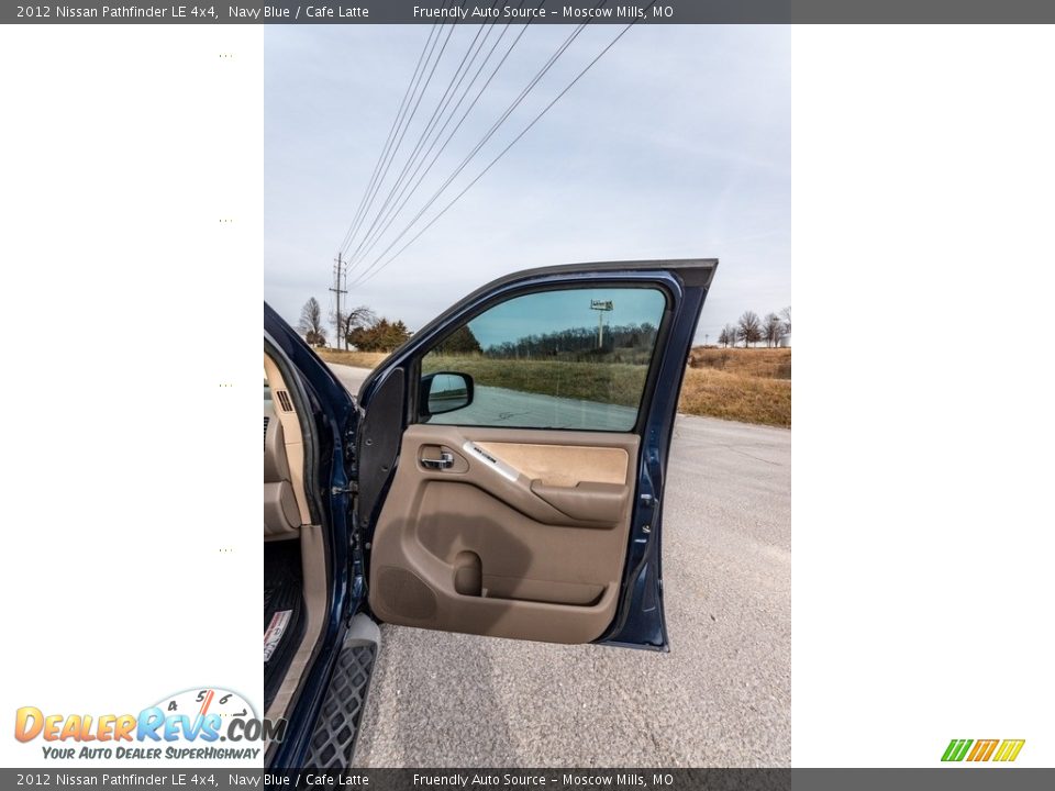 2012 Nissan Pathfinder LE 4x4 Navy Blue / Cafe Latte Photo #28