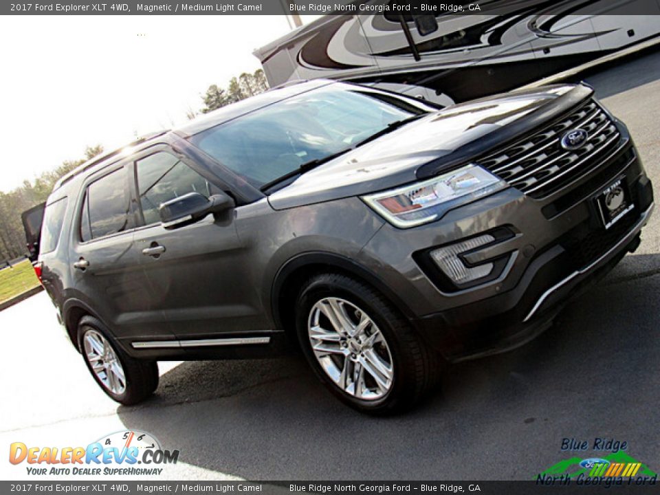 2017 Ford Explorer XLT 4WD Magnetic / Medium Light Camel Photo #28