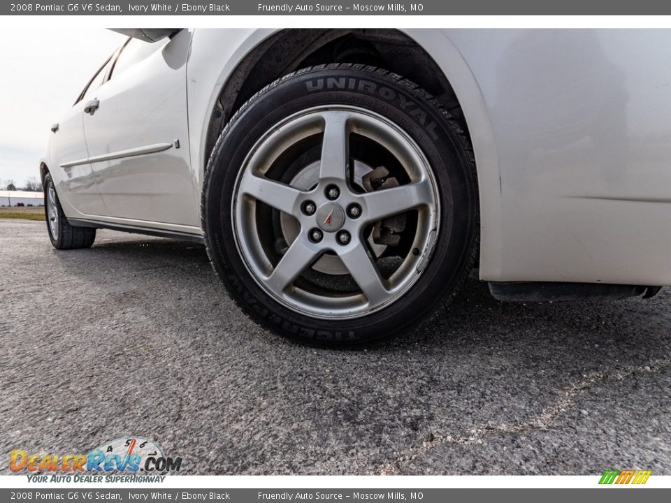 2008 Pontiac G6 V6 Sedan Ivory White / Ebony Black Photo #2