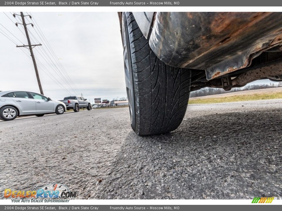 2004 Dodge Stratus SE Sedan Black / Dark Slate Gray Photo #12