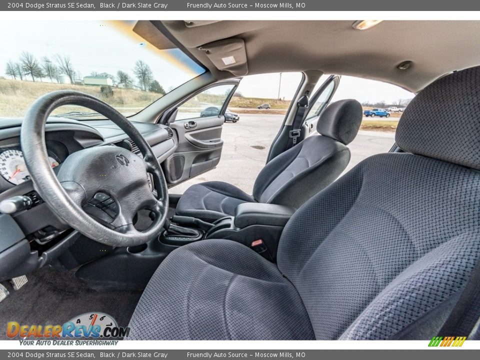 2004 Dodge Stratus SE Sedan Black / Dark Slate Gray Photo #18