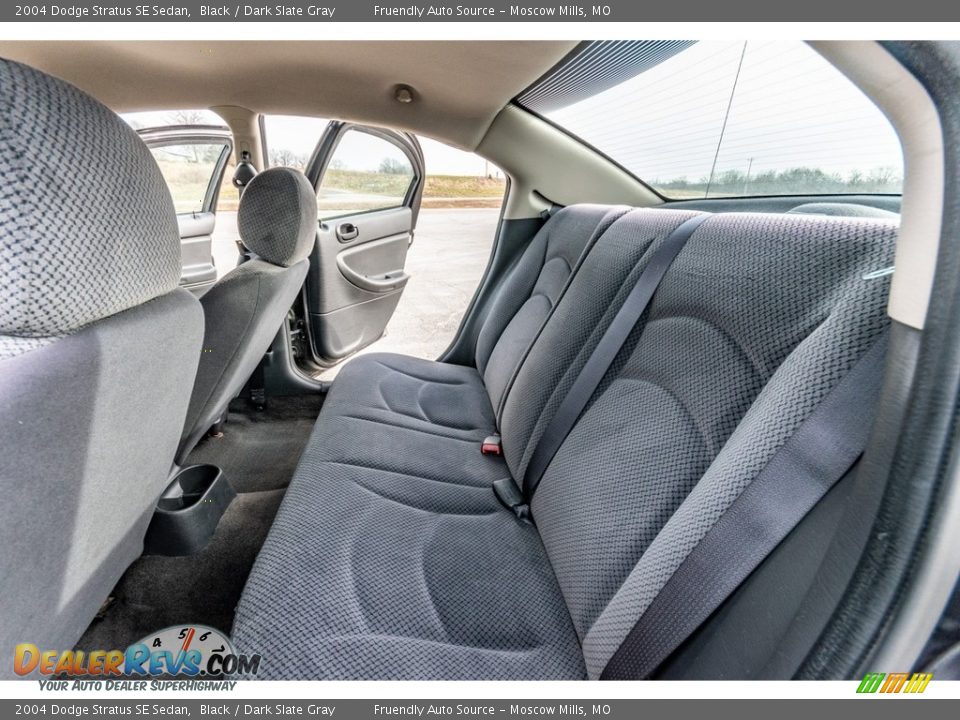 2004 Dodge Stratus SE Sedan Black / Dark Slate Gray Photo #22