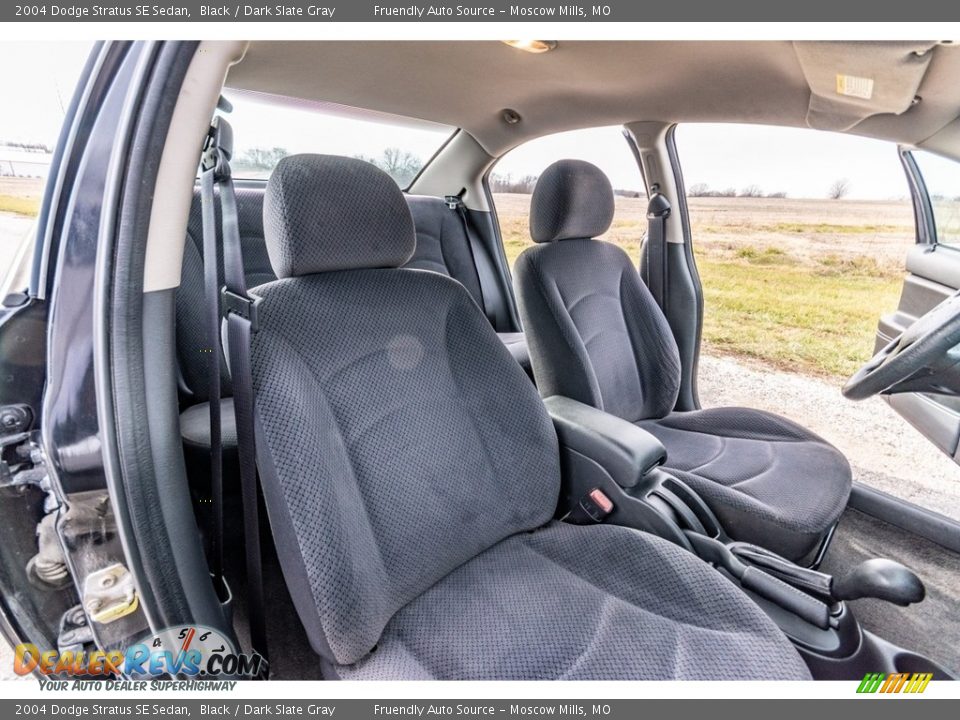 2004 Dodge Stratus SE Sedan Black / Dark Slate Gray Photo #29