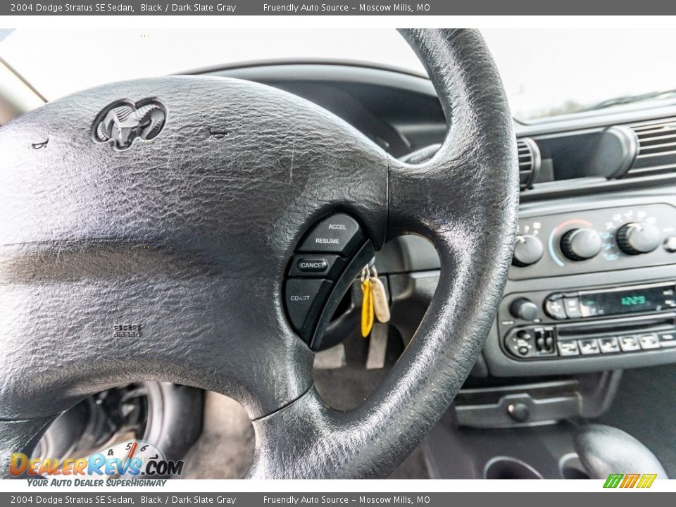 2004 Dodge Stratus SE Sedan Black / Dark Slate Gray Photo #34