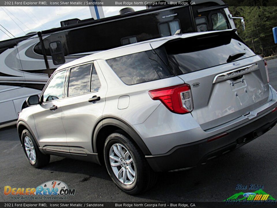 2021 Ford Explorer RWD Iconic Silver Metallic / Sandstone Photo #30