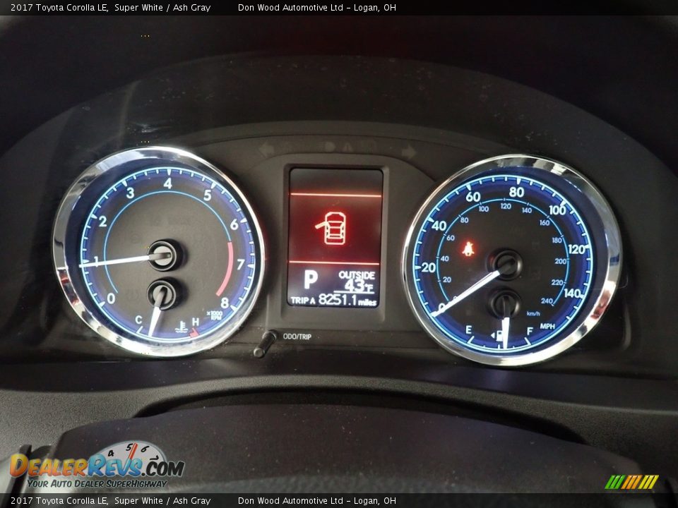 2017 Toyota Corolla LE Super White / Ash Gray Photo #28