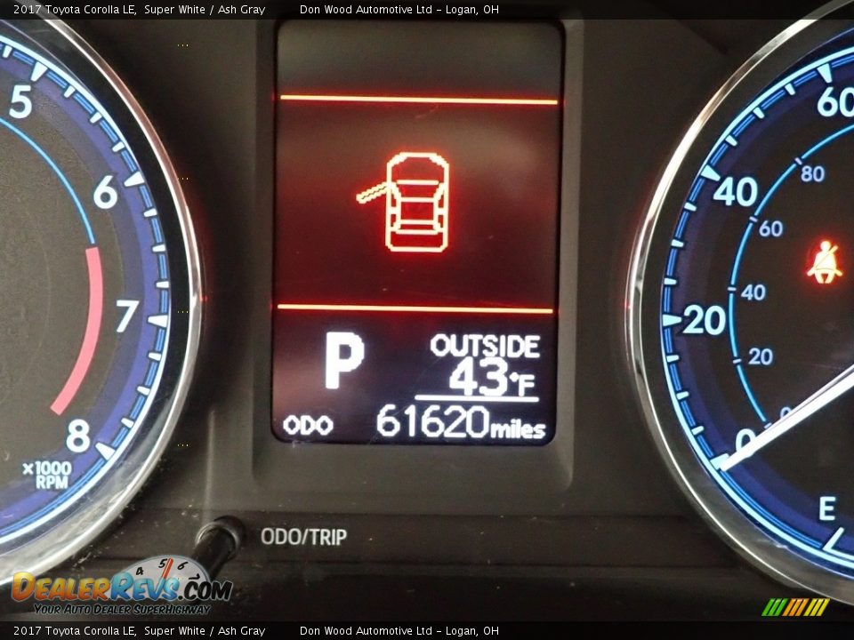 2017 Toyota Corolla LE Super White / Ash Gray Photo #29
