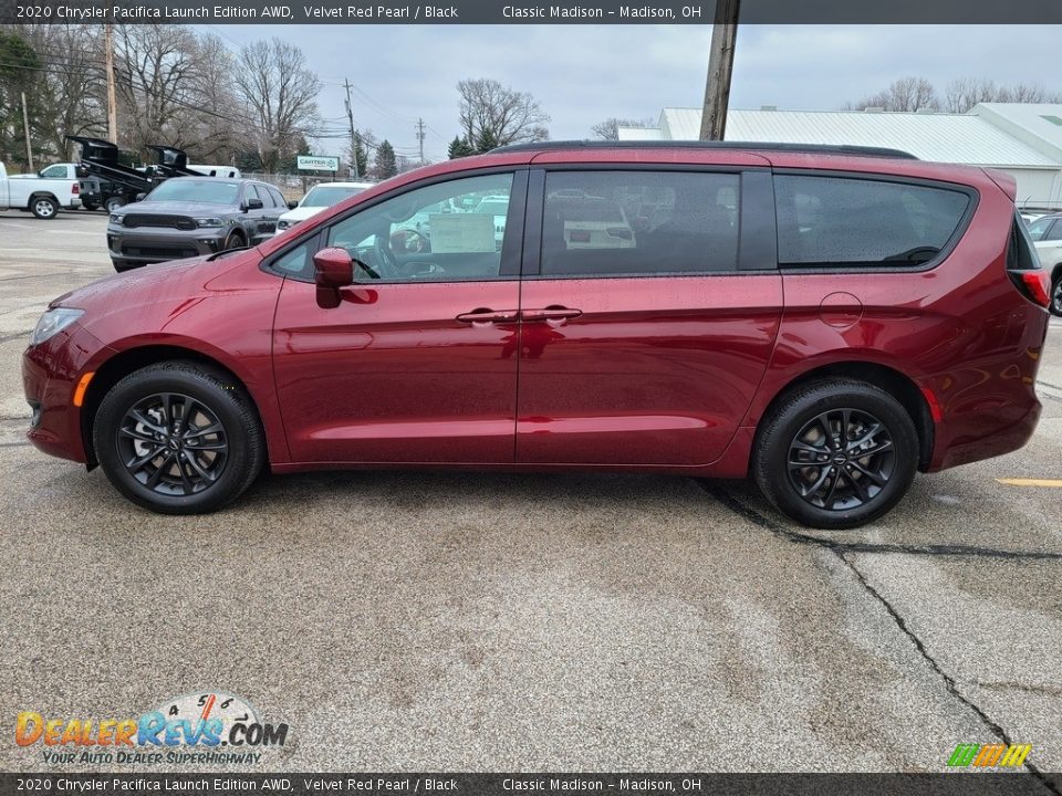 2020 Chrysler Pacifica Launch Edition AWD Velvet Red Pearl / Black Photo #9