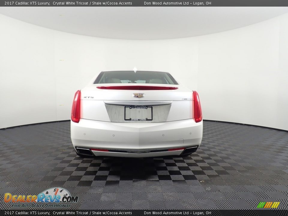 2017 Cadillac XTS Luxury Crystal White Tricoat / Shale w/Cocoa Accents Photo #4