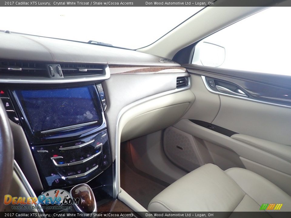 2017 Cadillac XTS Luxury Crystal White Tricoat / Shale w/Cocoa Accents Photo #11