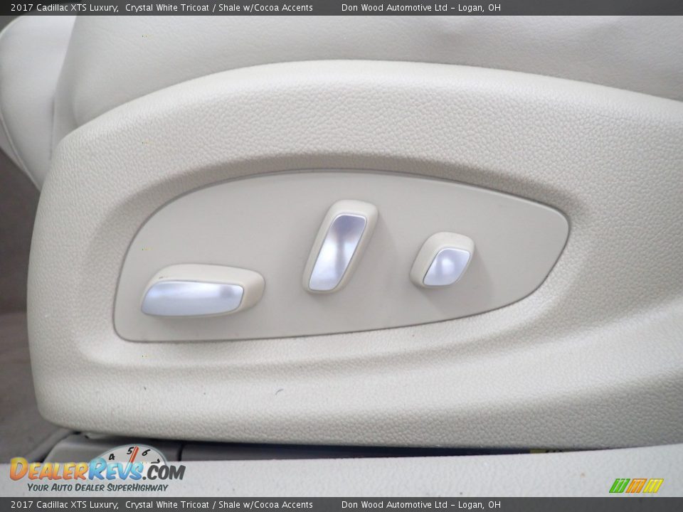2017 Cadillac XTS Luxury Crystal White Tricoat / Shale w/Cocoa Accents Photo #18