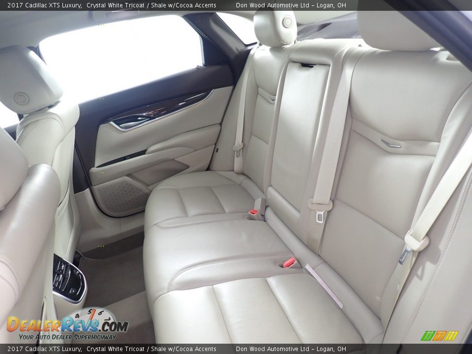 2017 Cadillac XTS Luxury Crystal White Tricoat / Shale w/Cocoa Accents Photo #19