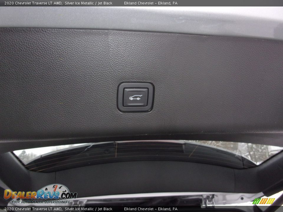 2020 Chevrolet Traverse LT AWD Silver Ice Metallic / Jet Black Photo #10