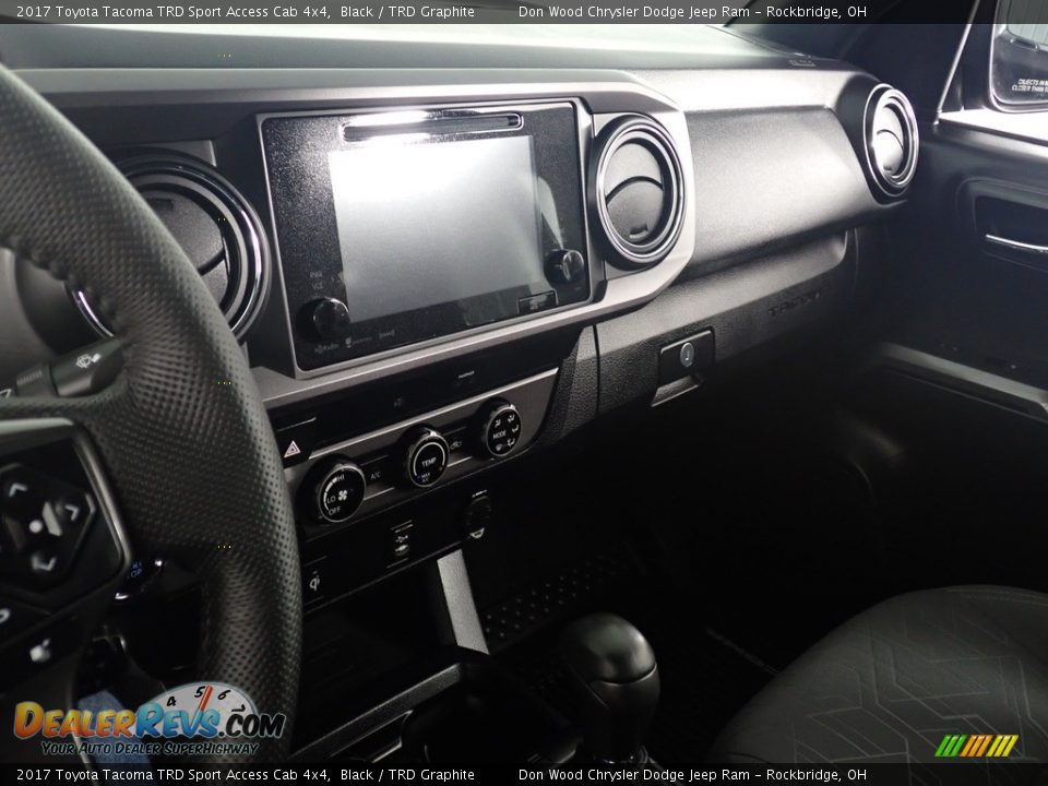 2017 Toyota Tacoma TRD Sport Access Cab 4x4 Black / TRD Graphite Photo #25