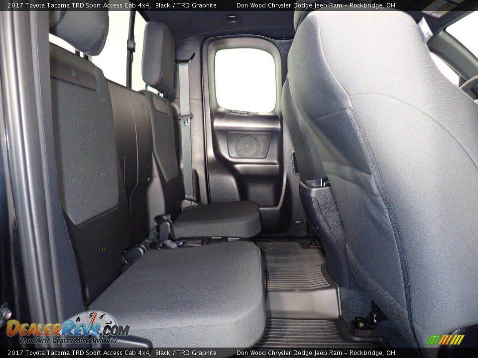 2017 Toyota Tacoma TRD Sport Access Cab 4x4 Black / TRD Graphite Photo #31