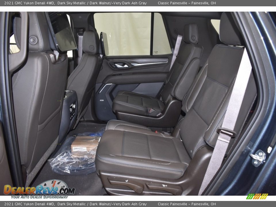 2021 GMC Yukon Denali 4WD Dark Sky Metallic / Dark Walnut/­Very Dark Ash Gray Photo #8