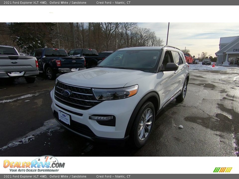 2021 Ford Explorer XLT 4WD Oxford White / Sandstone Photo #3