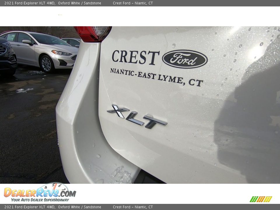 2021 Ford Explorer XLT 4WD Oxford White / Sandstone Photo #10