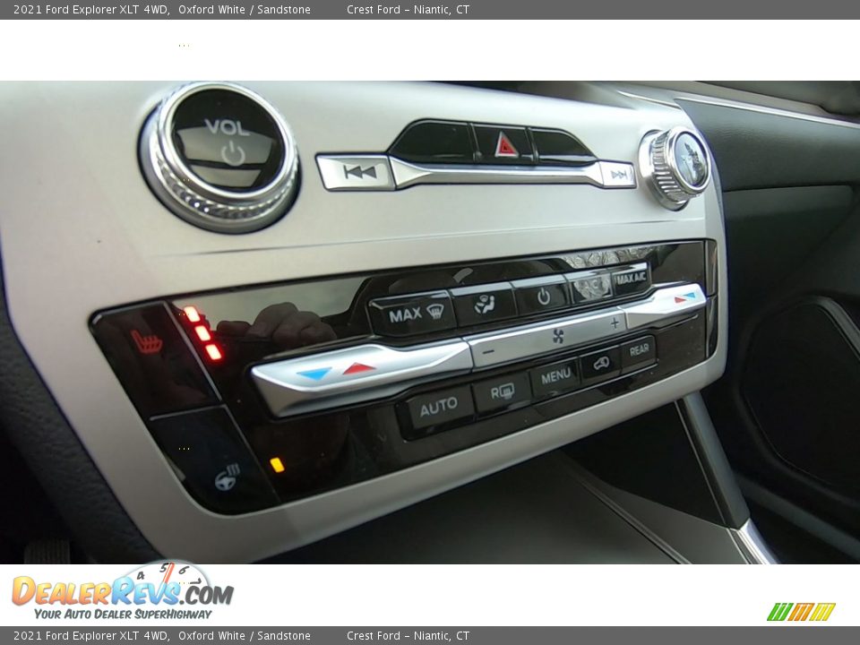 2021 Ford Explorer XLT 4WD Oxford White / Sandstone Photo #16