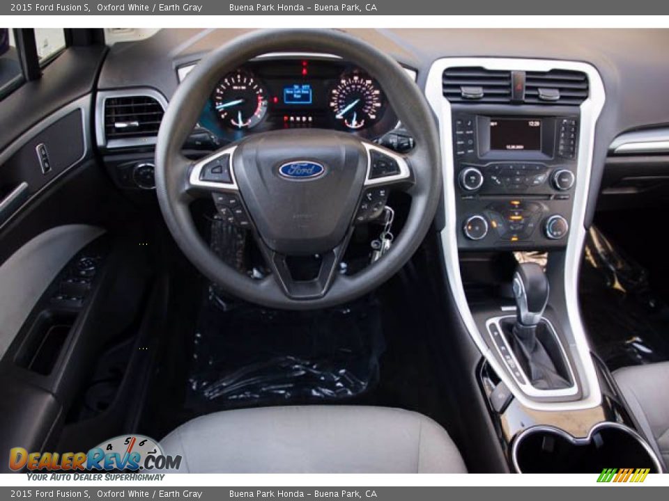 2015 Ford Fusion S Oxford White / Earth Gray Photo #5