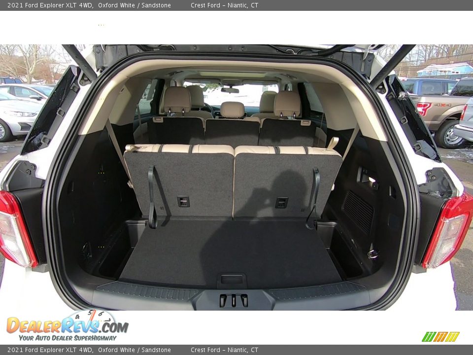 2021 Ford Explorer XLT 4WD Oxford White / Sandstone Photo #21