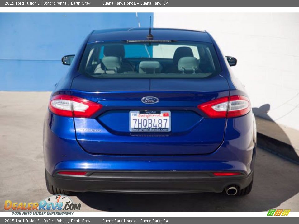 2015 Ford Fusion S Oxford White / Earth Gray Photo #11